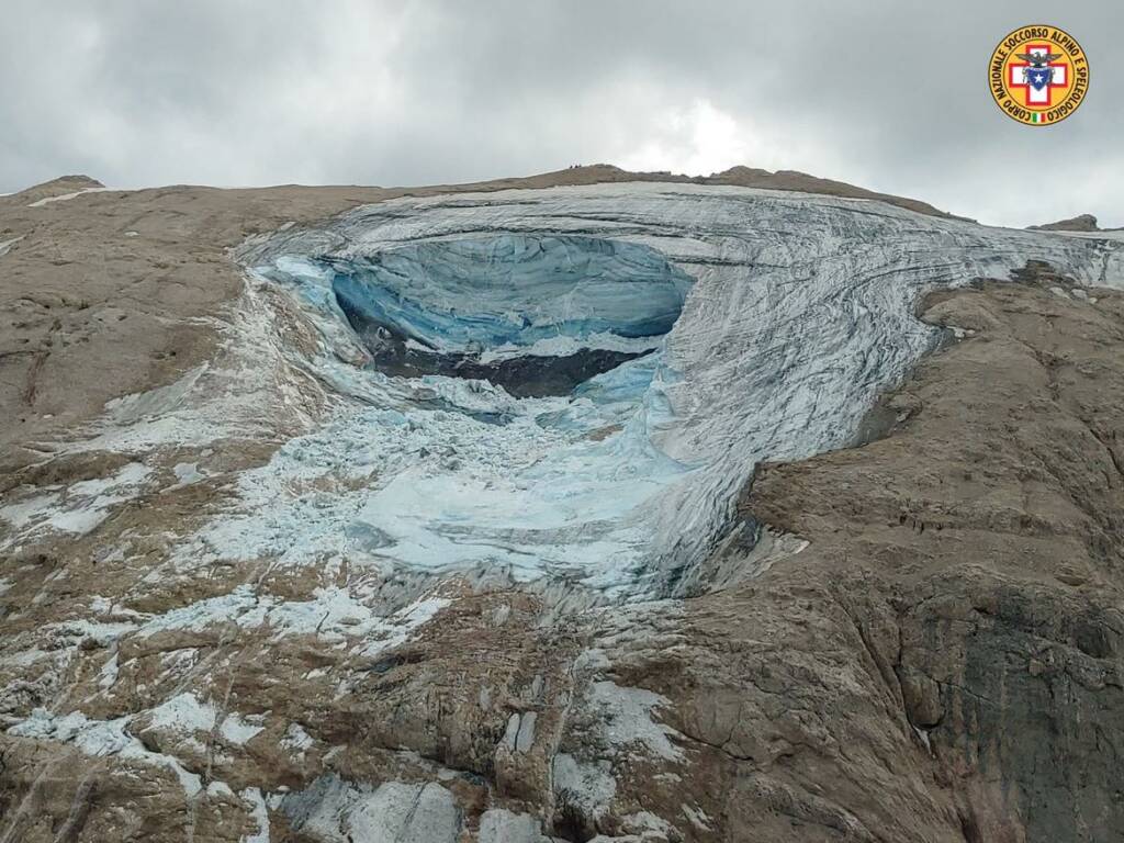 Valanga enorme sulla Marmolada causa 11 vittime il 3 luglio 2022